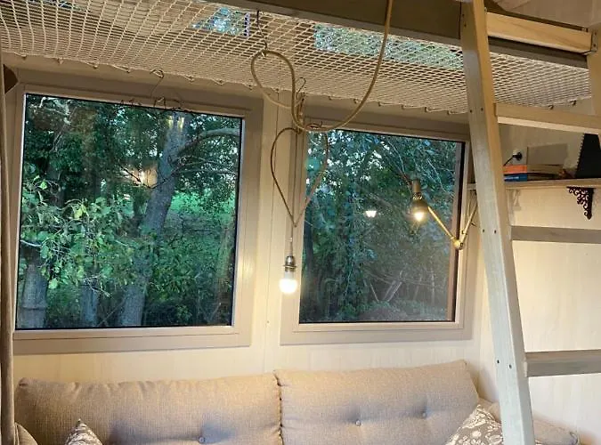 Jolie Tiny House Sous Les Grands Arbres Σολέ